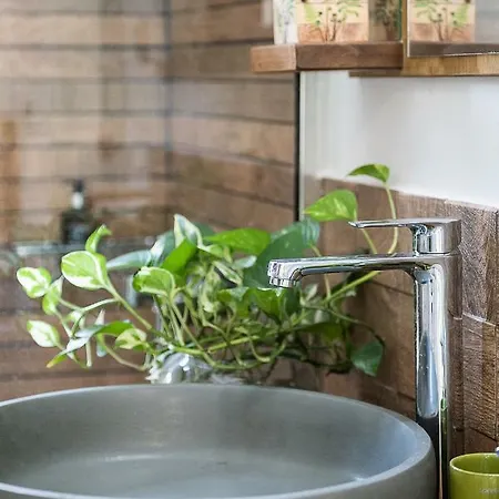 Olive Lemon Biophilic House & Lush Forest Garden Vakantiehuis Vamos
